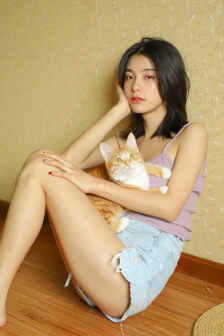 看镜子里我们结合的样子