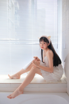中国美女撒尿网站